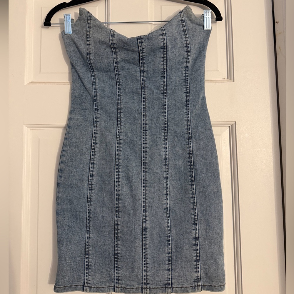 Bobbles and Lace blue denim dress size small